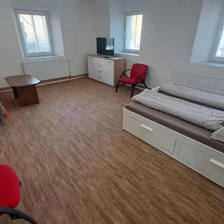 V Okoli Letiste A Prahy 公寓 Malé Číčovice